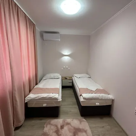 Apartment Elion House 3 *